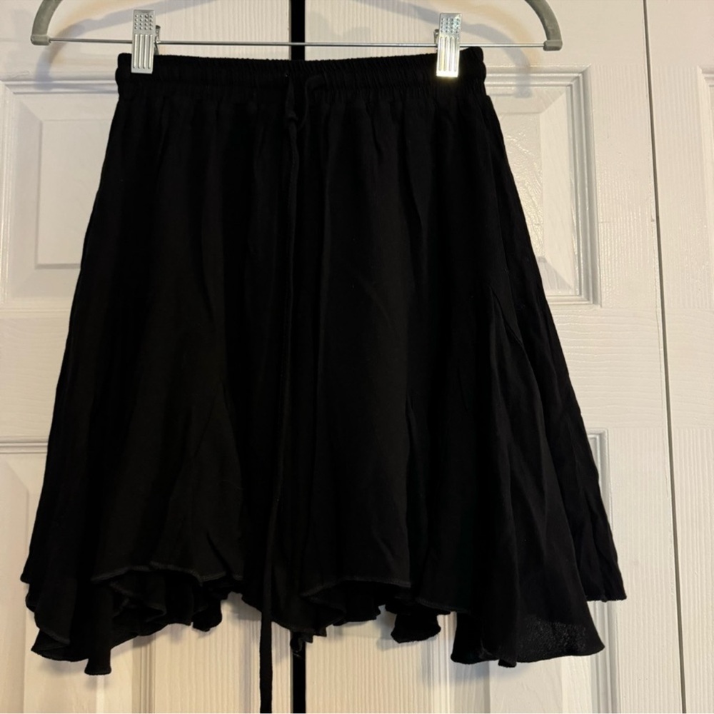 Black skirt